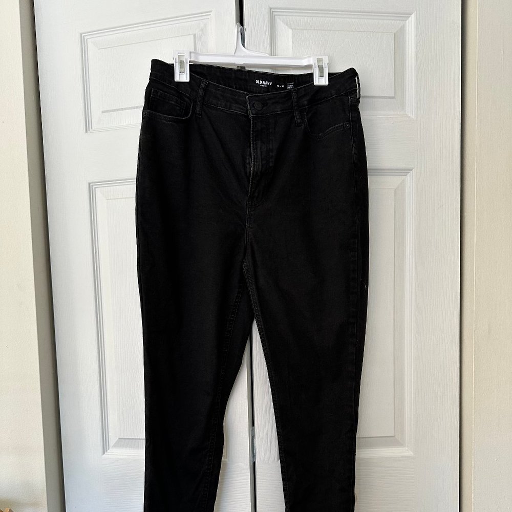 Old Navy FitsYou 3-Sizes-in-1